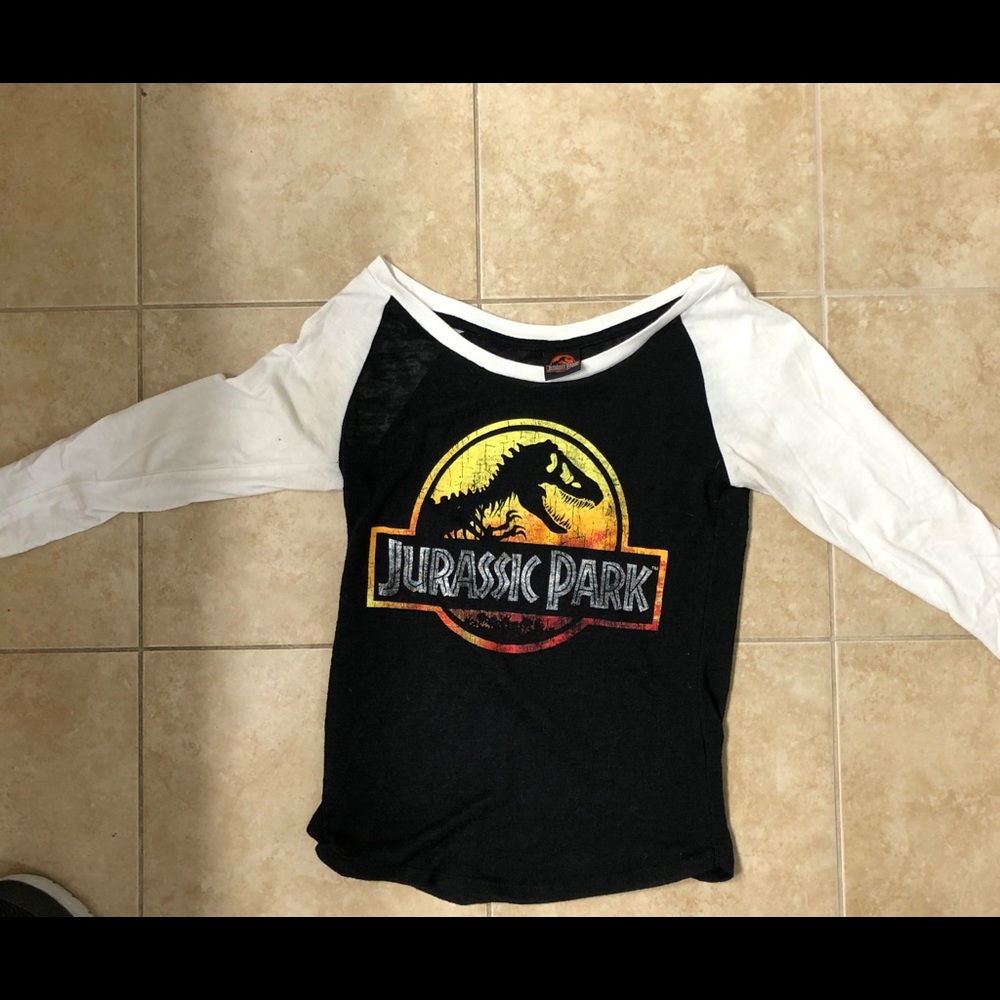 Jurassic Park long sleeve T-shirt size medium